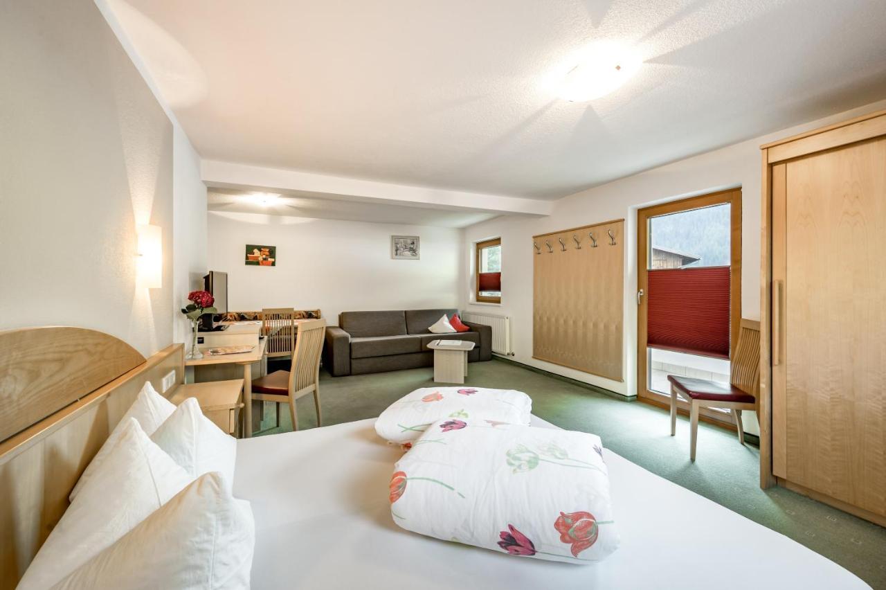 Pension Granbichler Längenfeld Exteriér fotografie